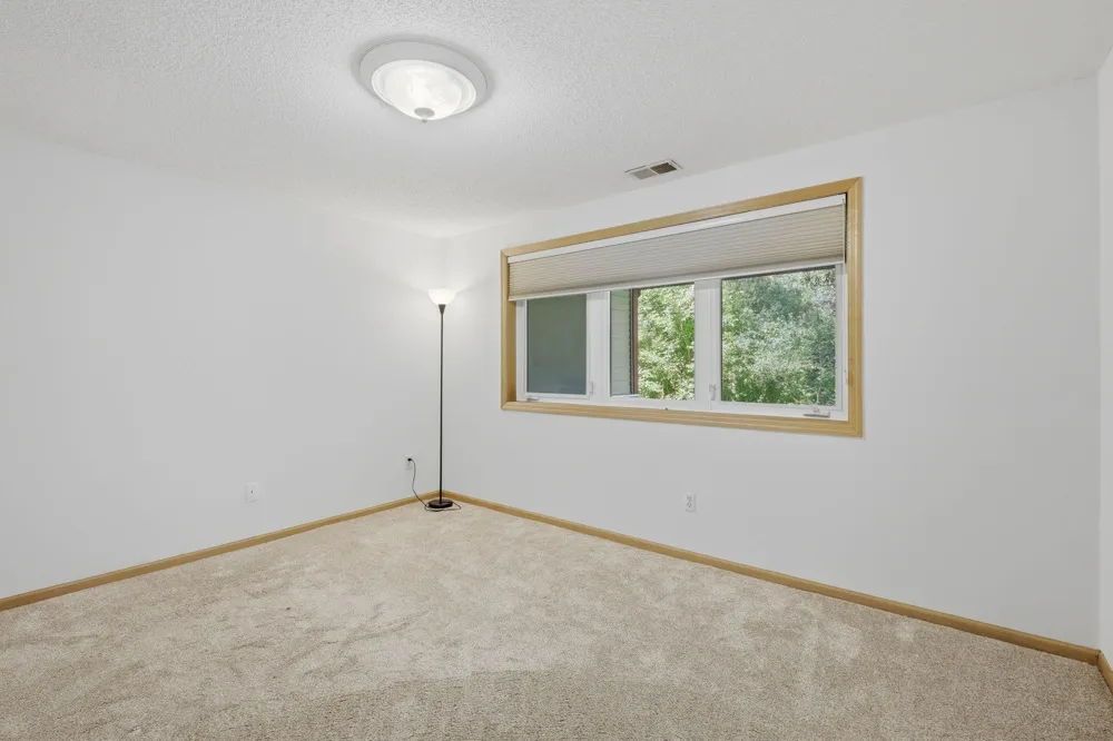 5546 Malibu Drive Edina, MN 55436