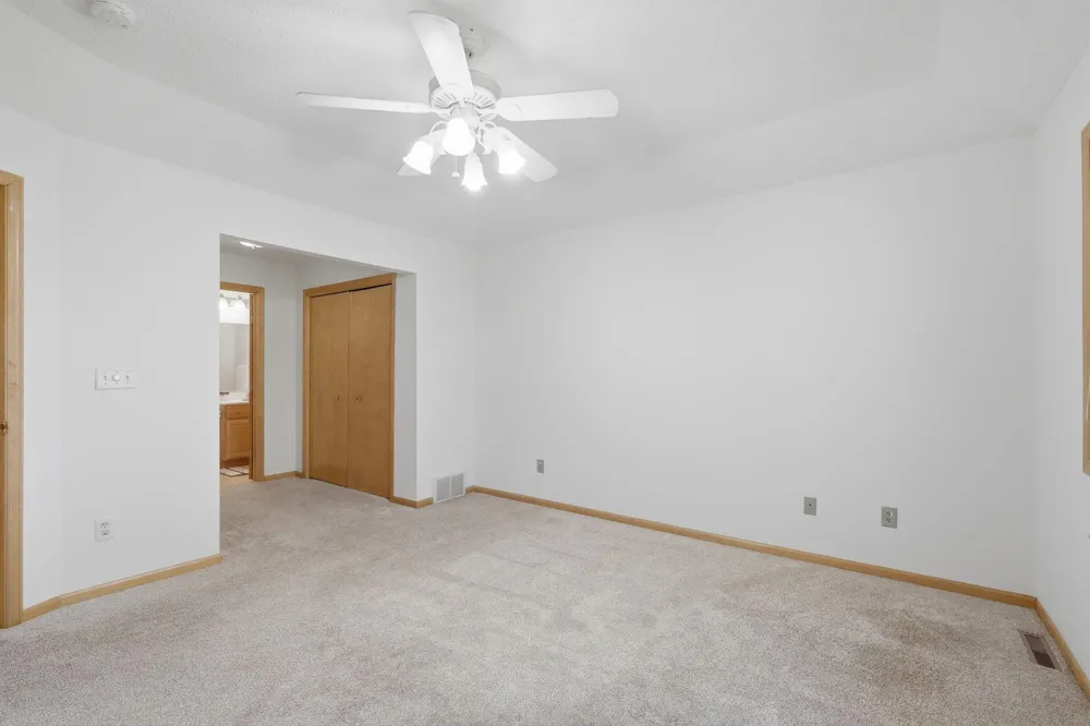 5546 Malibu Drive Edina, MN 55436