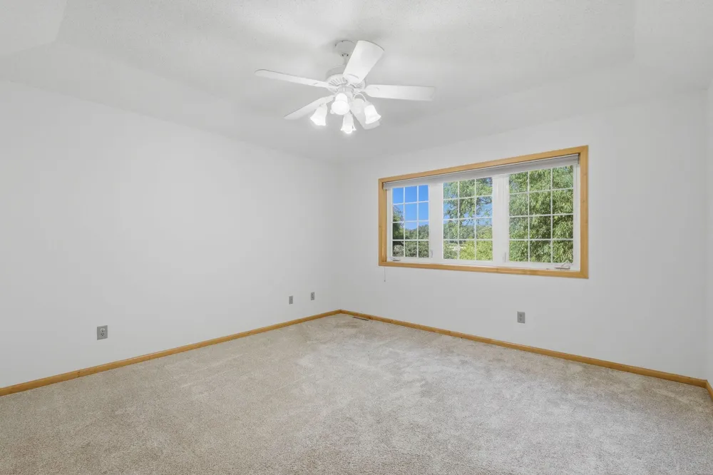 5546 Malibu Drive Edina, MN 55436