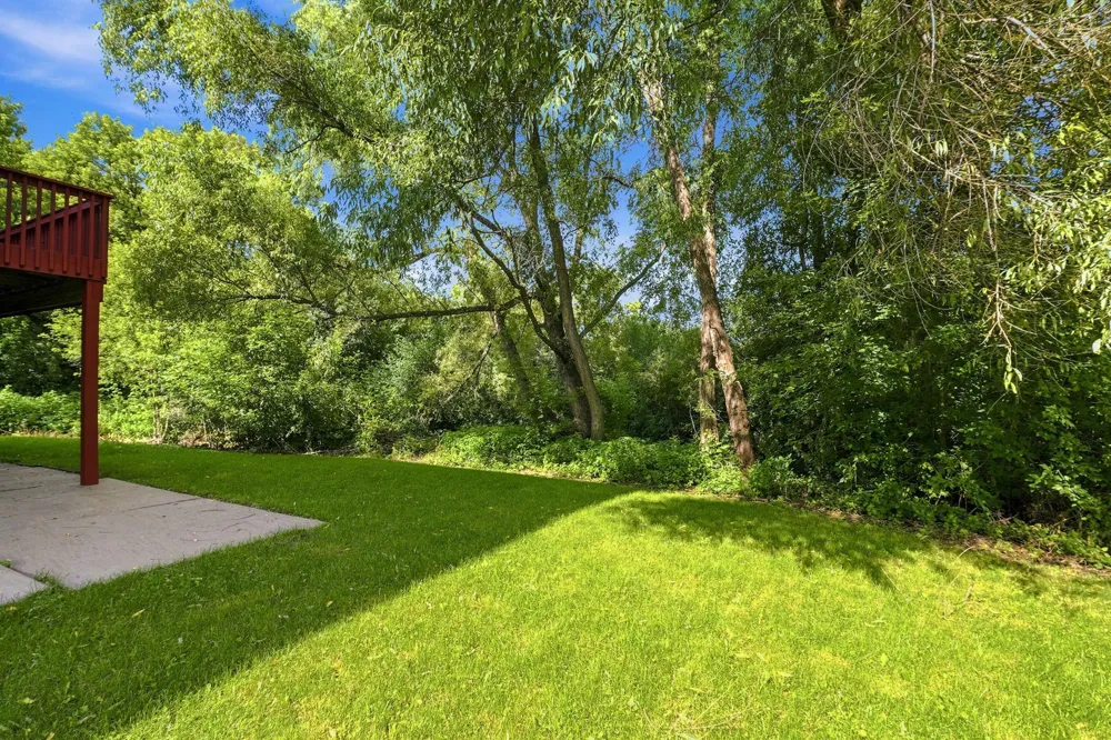 5546 Malibu Drive Edina, MN 55436