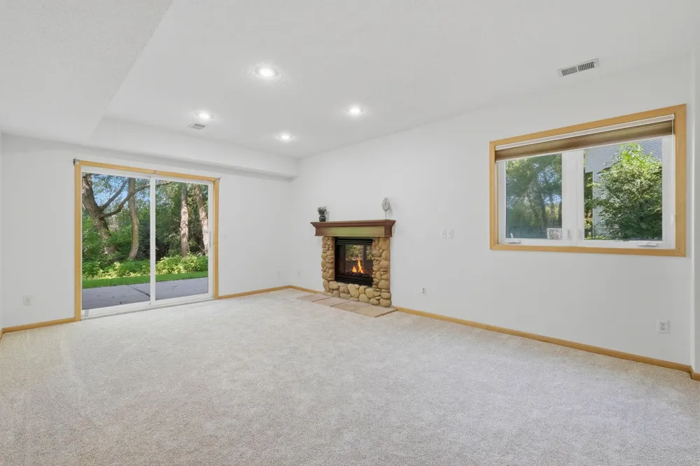 5546 Malibu Drive Edina, MN 55436