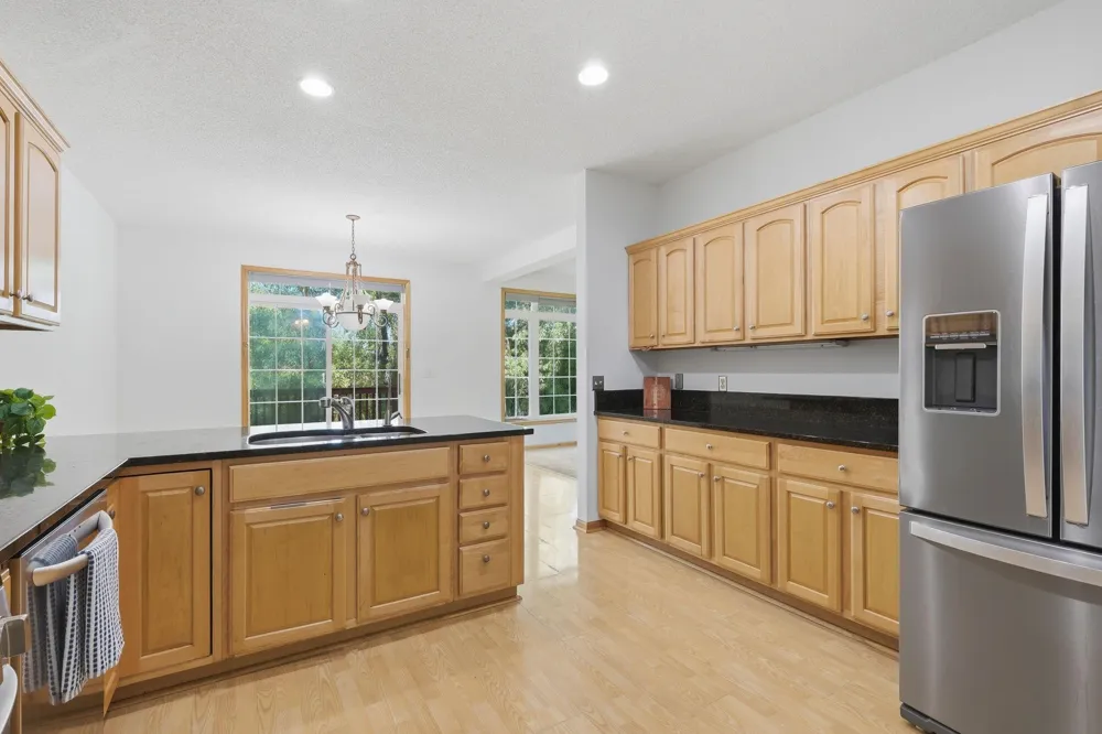 5546 Malibu Drive Edina, MN 55436
