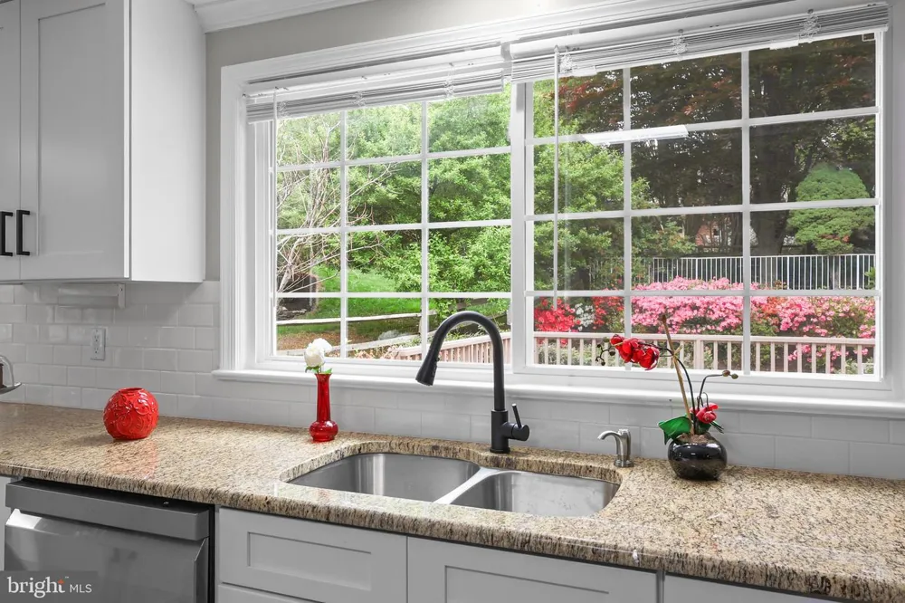 9725 LOOKOUT PLACE Gaithersburg, MD 20886