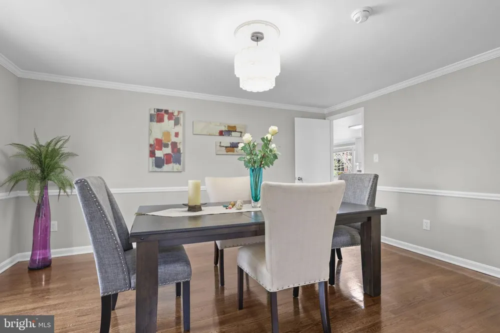 9725 LOOKOUT PLACE Gaithersburg, MD 20886