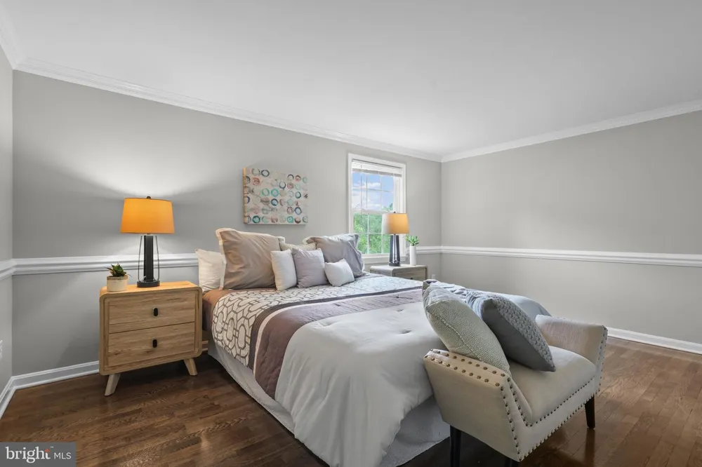 9725 LOOKOUT PLACE Gaithersburg, MD 20886