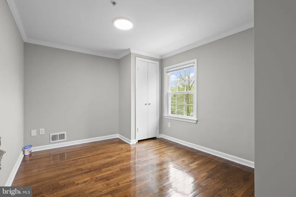 9725 LOOKOUT PLACE Gaithersburg, MD 20886