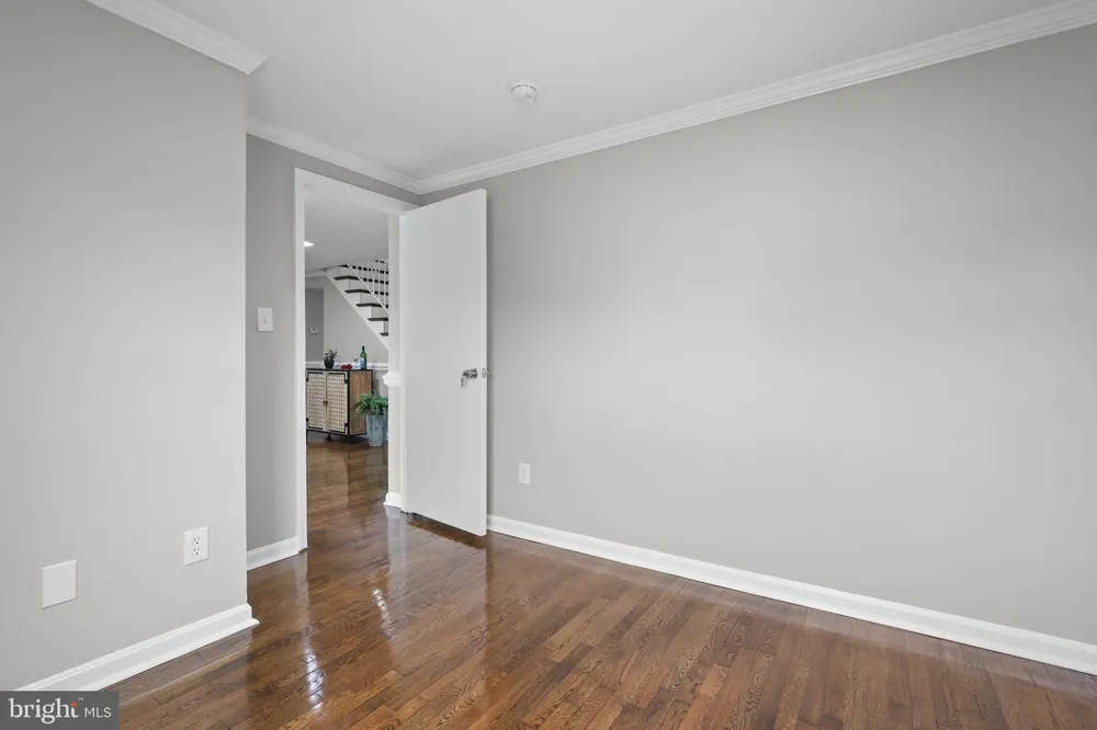 9725 LOOKOUT PLACE Gaithersburg, MD 20886