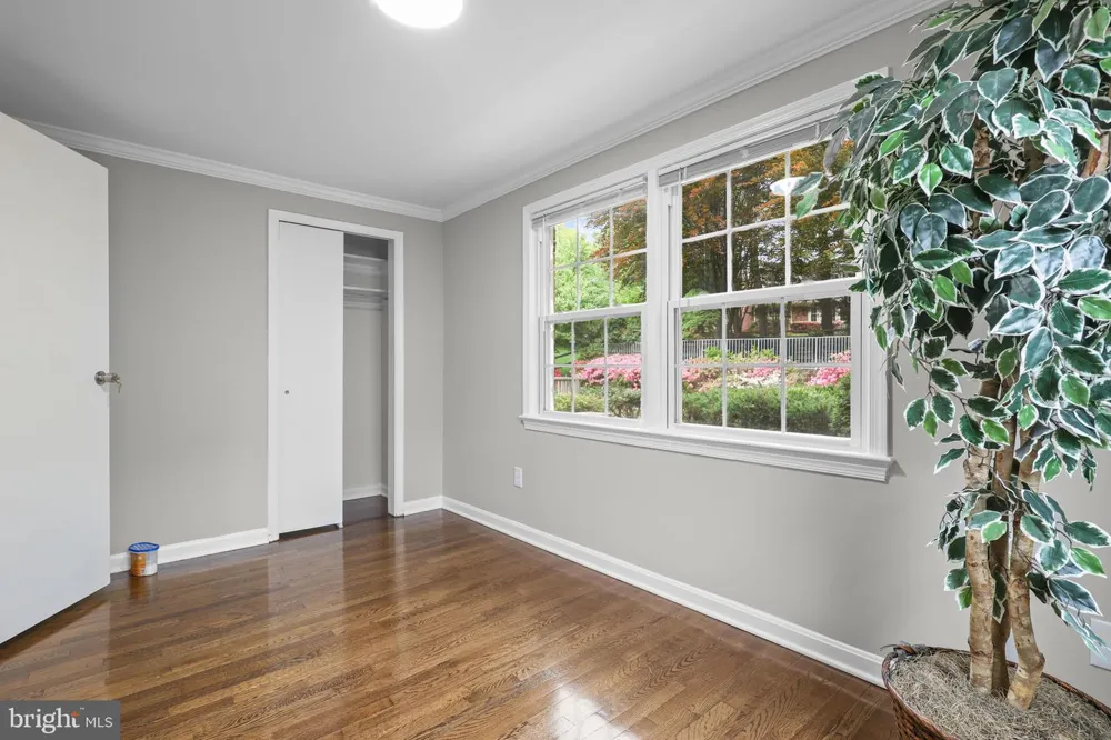 9725 LOOKOUT PLACE Gaithersburg, MD 20886