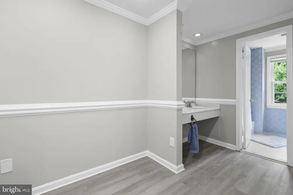 9725 LOOKOUT PLACE Gaithersburg, MD 20886
