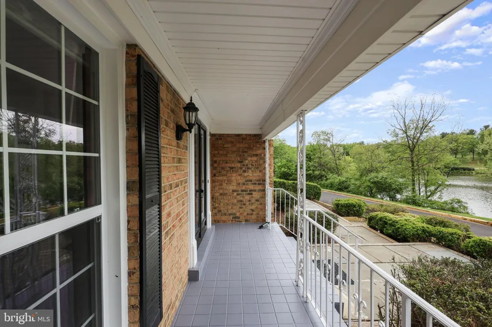 9725 LOOKOUT PLACE Gaithersburg, MD 20886
