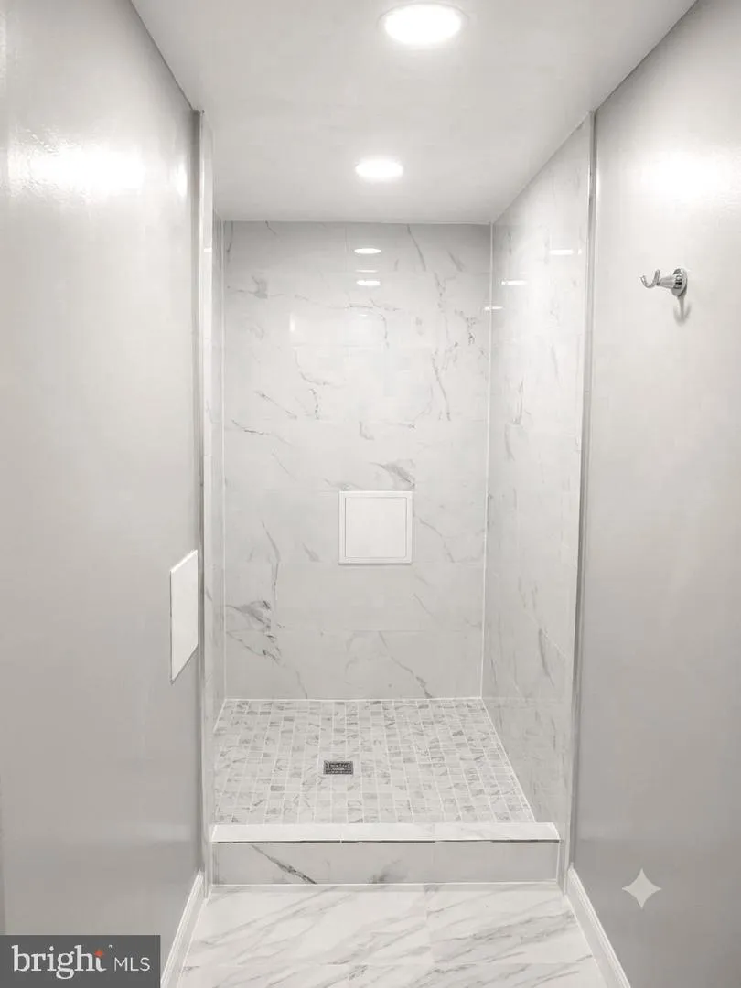9725 LOOKOUT PLACE Gaithersburg, MD 20886