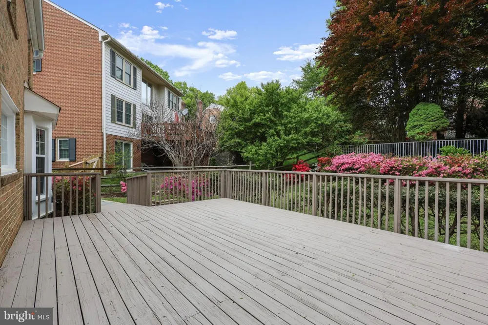 9725 LOOKOUT PLACE Gaithersburg, MD 20886