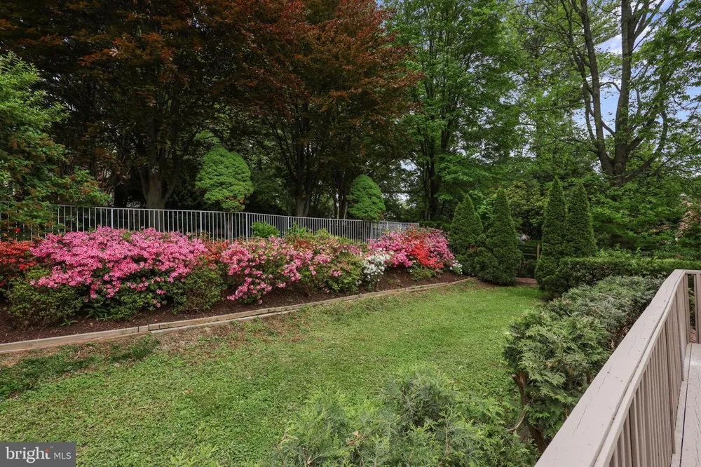 9725 LOOKOUT PLACE Gaithersburg, MD 20886