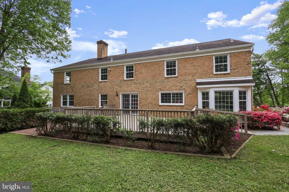 9725 LOOKOUT PLACE Gaithersburg, MD 20886