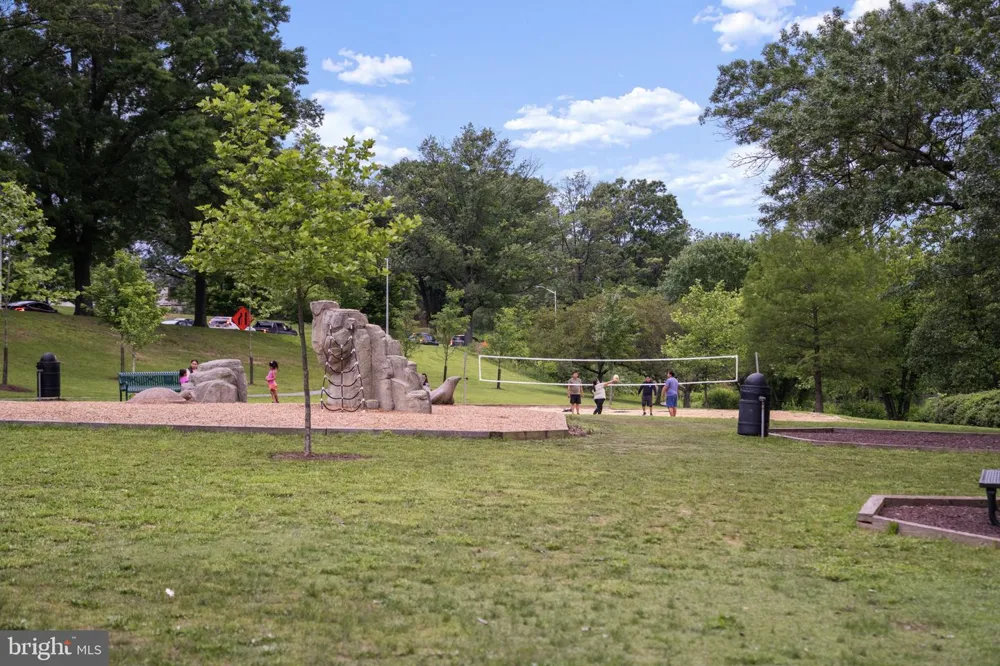 9725 LOOKOUT PLACE Gaithersburg, MD 20886