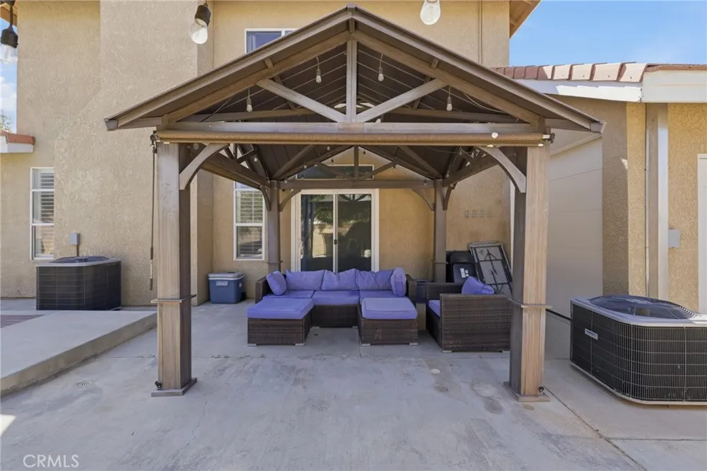 42103 Desert Hill Drive Quartz Hill, CA 93536