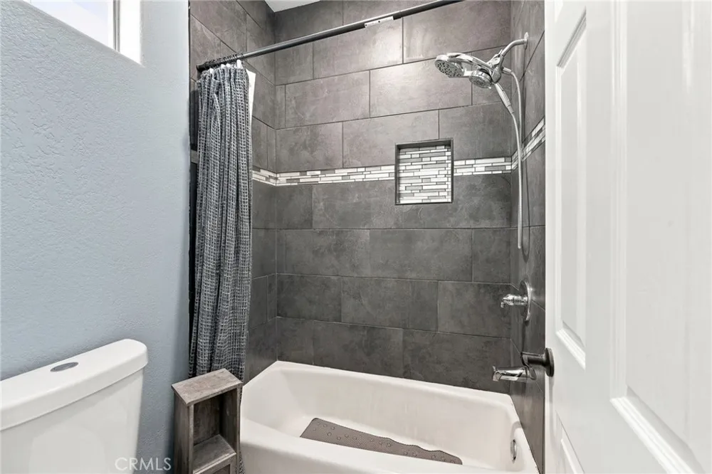 42103 Desert Hill Drive Quartz Hill, CA 93536