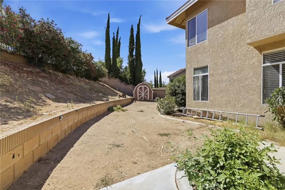 42103 Desert Hill Drive Quartz Hill, CA 93536