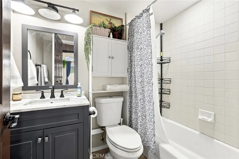 42103 Desert Hill Drive Quartz Hill, CA 93536