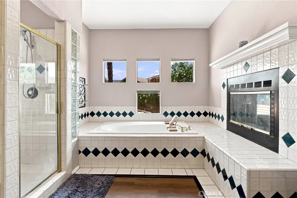 42103 Desert Hill Drive Quartz Hill, CA 93536