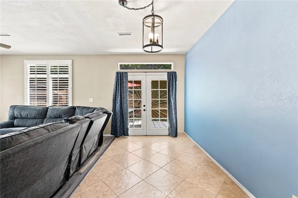 42103 Desert Hill Drive Quartz Hill, CA 93536