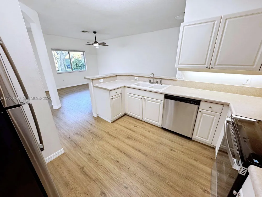 10341 SW 18th St Miramar, FL 33025