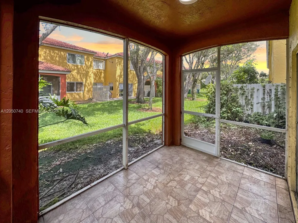 10341 SW 18th St Miramar, FL 33025