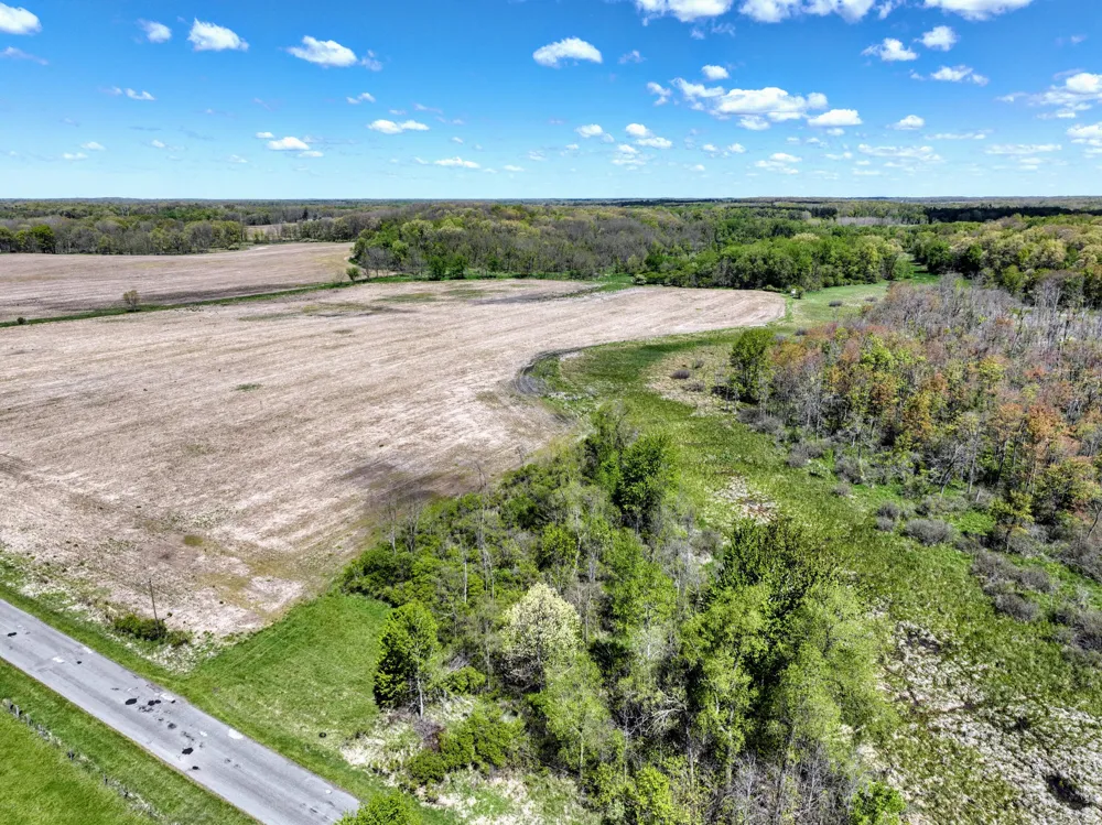 J DRIVE Marshall, MI 49068