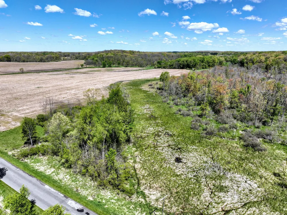 J DRIVE Marshall, MI 49068