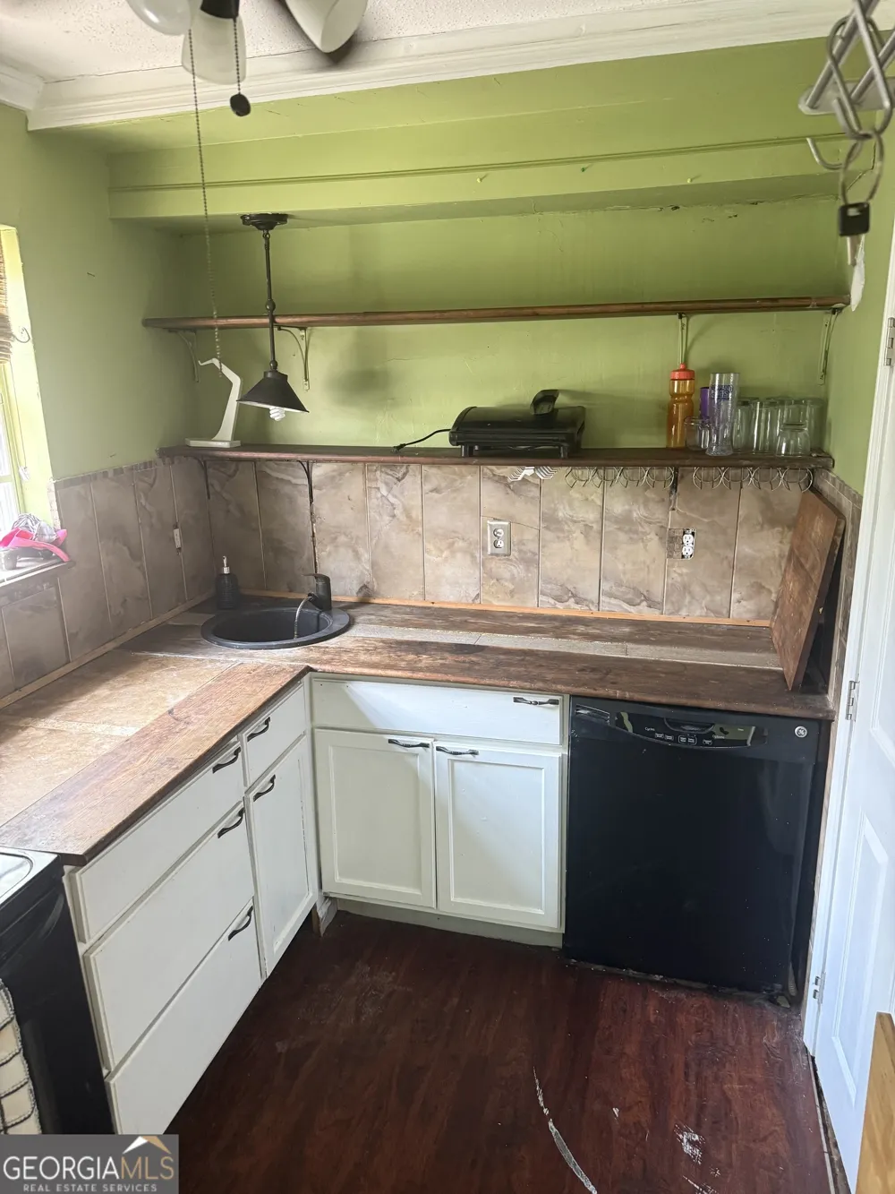 4701 Flat Shoals RD Union City, GA 30291