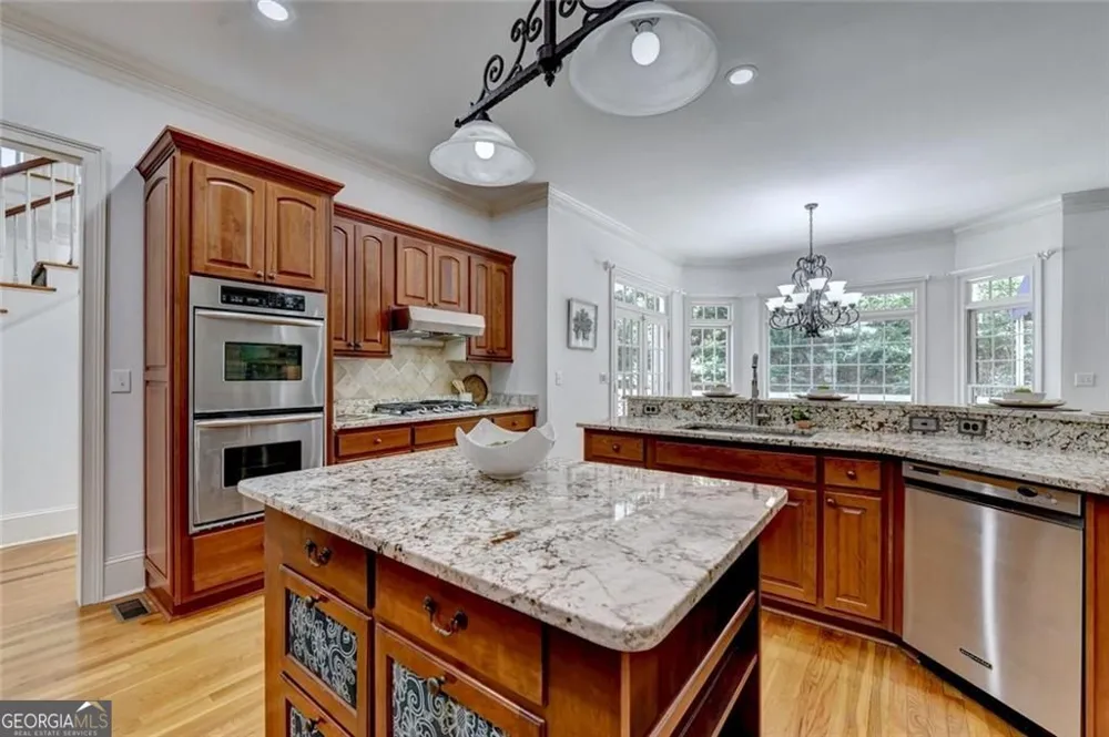 2200 Ascott Valley TRCE Johns Creek, GA 30097