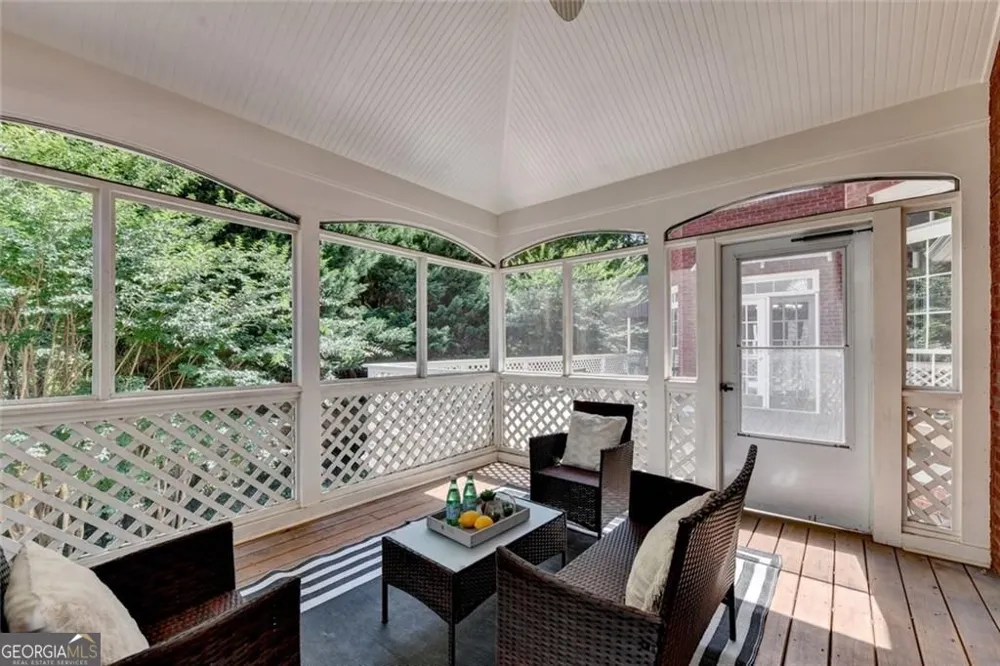 2200 Ascott Valley TRCE Johns Creek, GA 30097