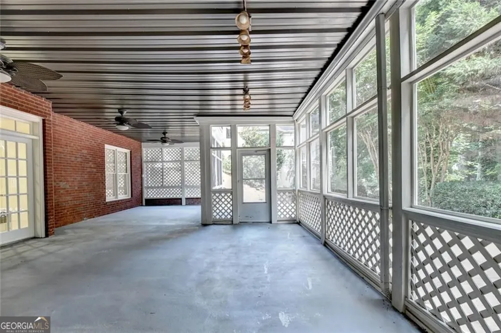 2200 Ascott Valley TRCE Johns Creek, GA 30097
