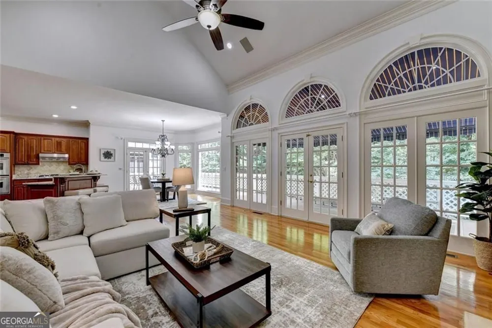 2200 Ascott Valley TRCE Johns Creek, GA 30097