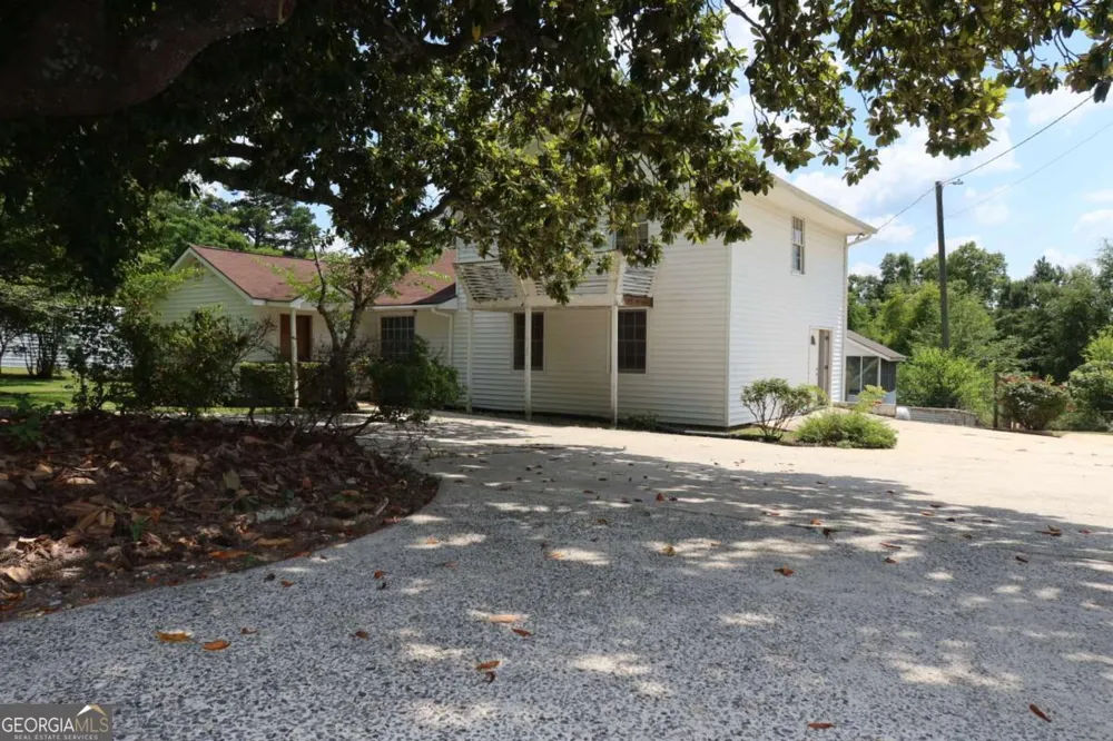 372 Old Monticello RD Milledgeville, GA 31061