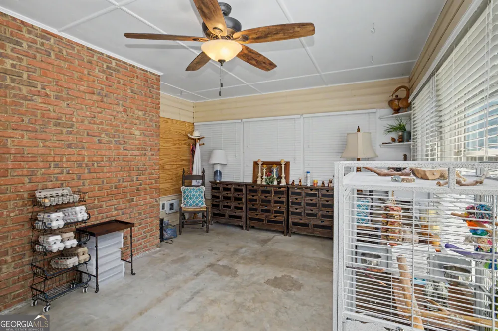 121 Peacock RD Barnesville, GA 30204
