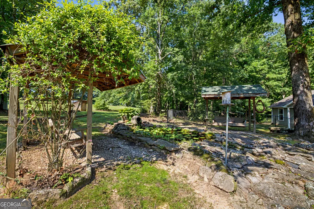 121 Peacock RD Barnesville, GA 30204