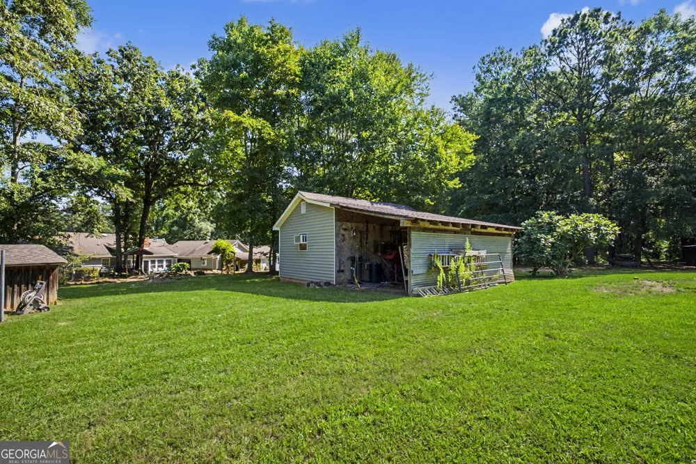 121 Peacock RD Barnesville, GA 30204