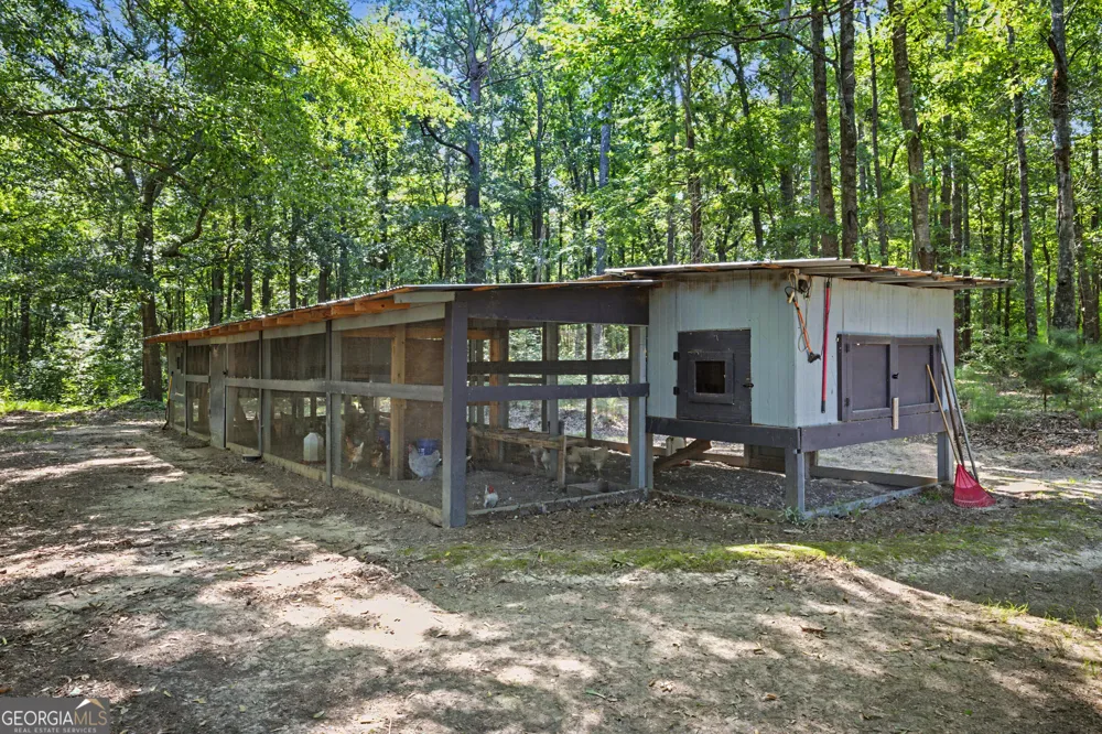 121 Peacock RD Barnesville, GA 30204