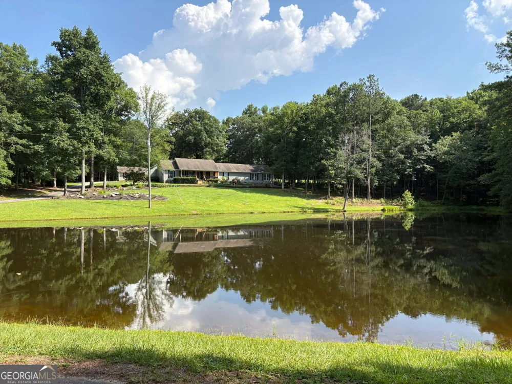 121 Peacock RD Barnesville, GA 30204