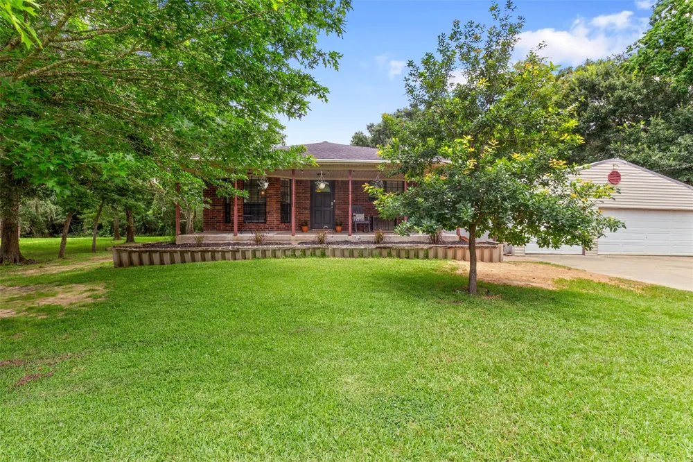 4508 County Road 502d Sweeny, TX 77480