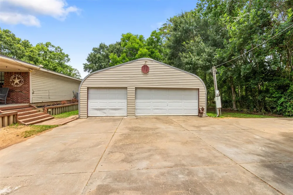 4508 County Road 502d Sweeny, TX 77480