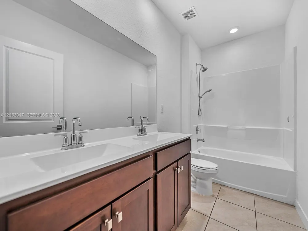 501 NE 6th Ct Florida City, FL 33034