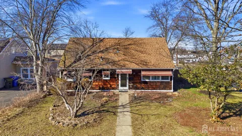 77 W Arthur Place