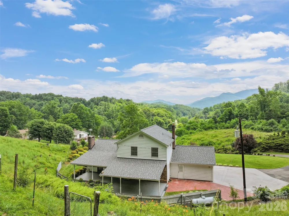 121 Fortner Drive Waynesville, NC 28786