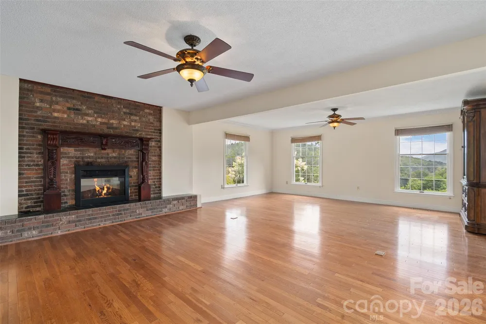 121 Fortner Drive Waynesville, NC 28786