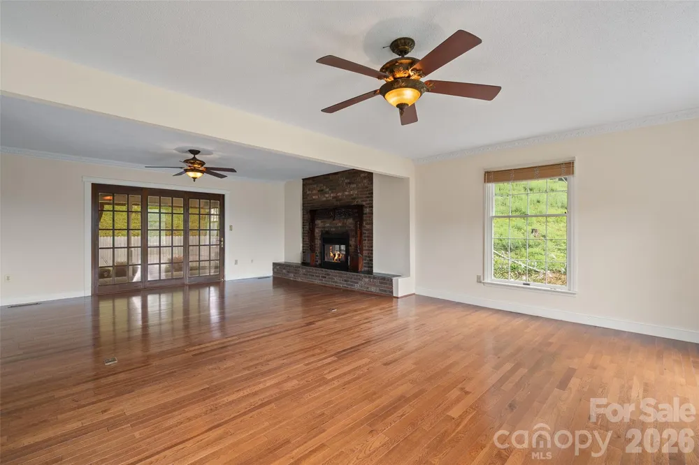 121 Fortner Drive Waynesville, NC 28786