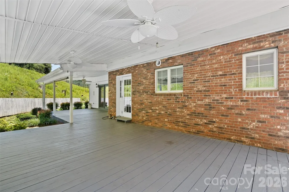 121 Fortner Drive Waynesville, NC 28786