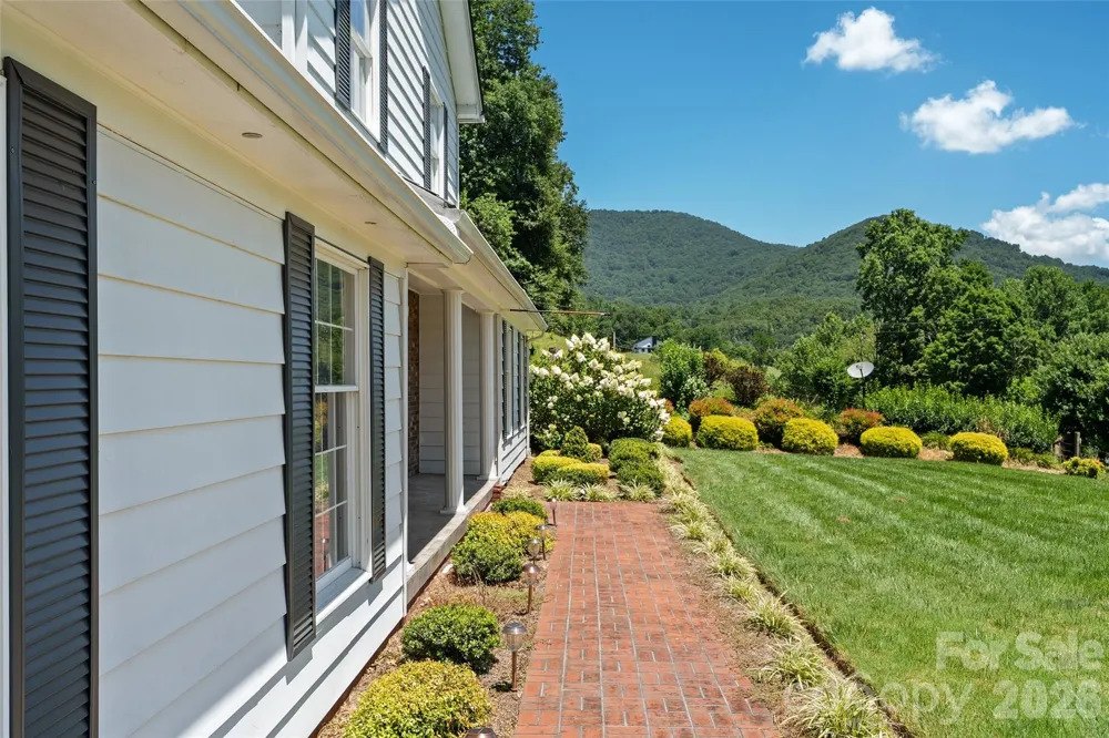 121 Fortner Drive Waynesville, NC 28786