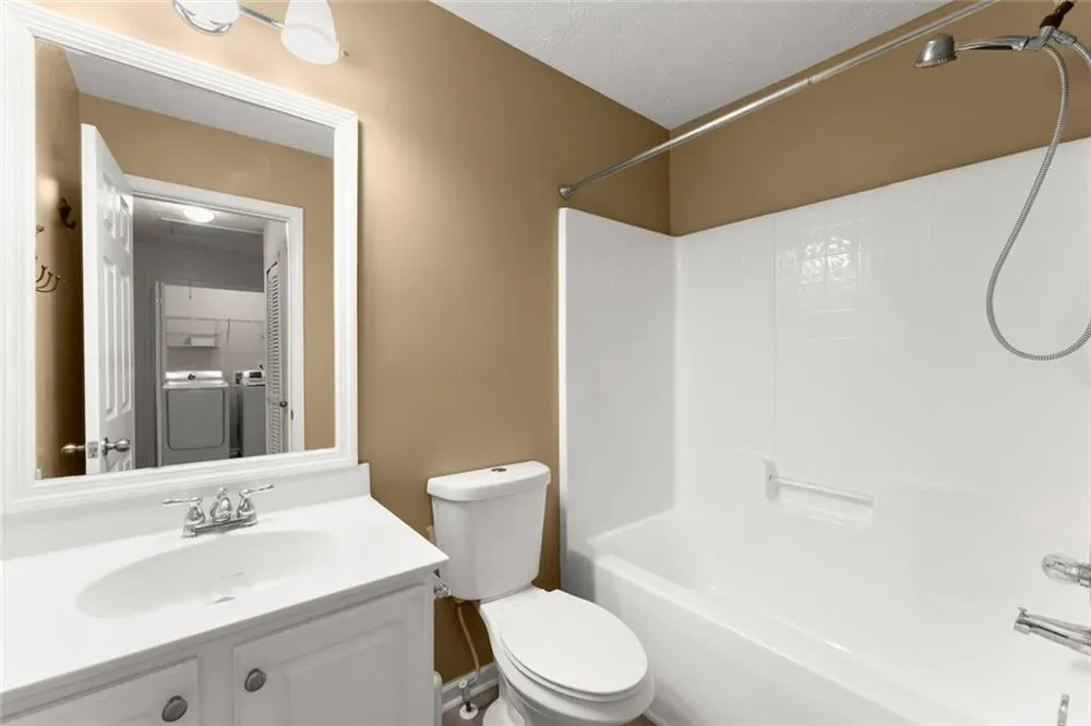 6711 Safeharbour Way Flowery Branch, GA 30542